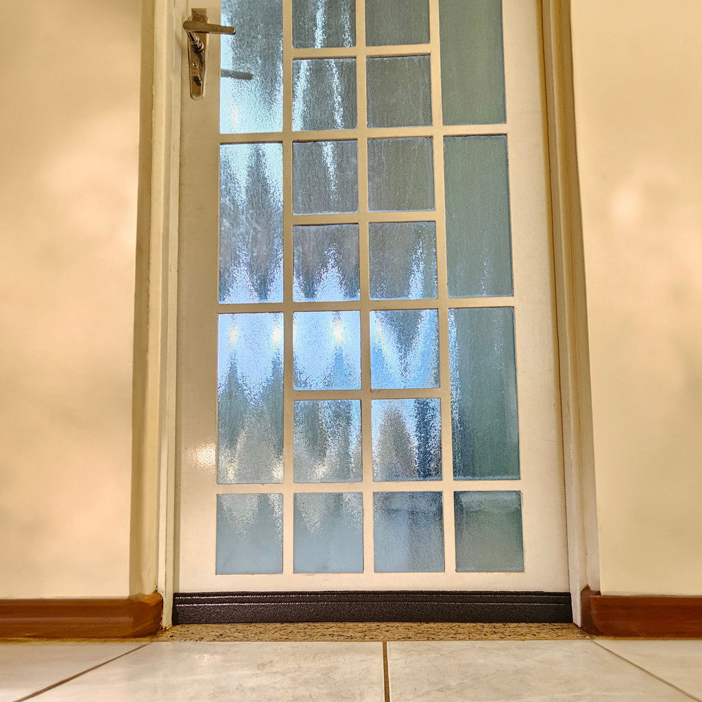 Kit com 3 unidades Protetor contra insetos veda porta rodinho adesivo 80 cm